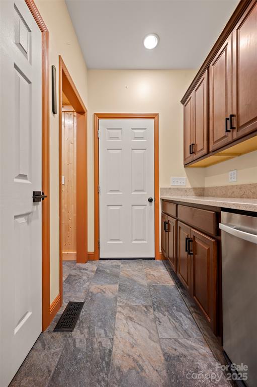 Tryon, North Carolina, 28782, United States, 4 Bedrooms Bedrooms, ,3 BathroomsBathrooms,Residential,For Sale,1890231