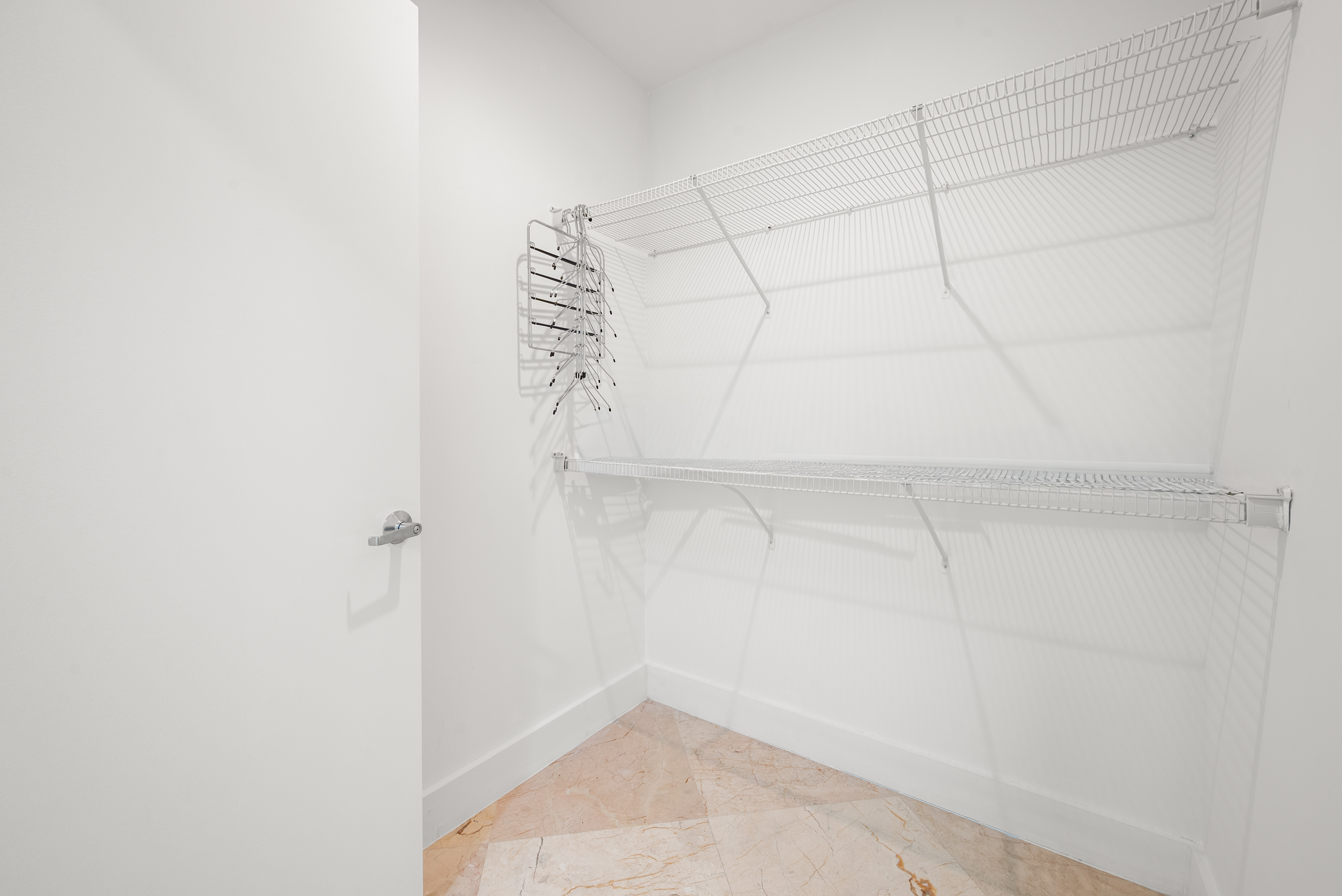  3250 Grand Ave, Miami, FL, 33133 - 物件實景