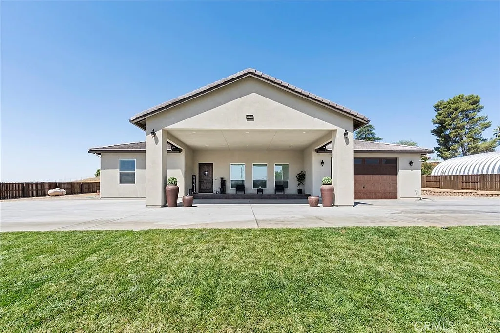 Cherry Valley, California, 92223, United States, 4 Bedrooms Bedrooms, ,3 BathroomsBathrooms,Residential,For Sale,1983713