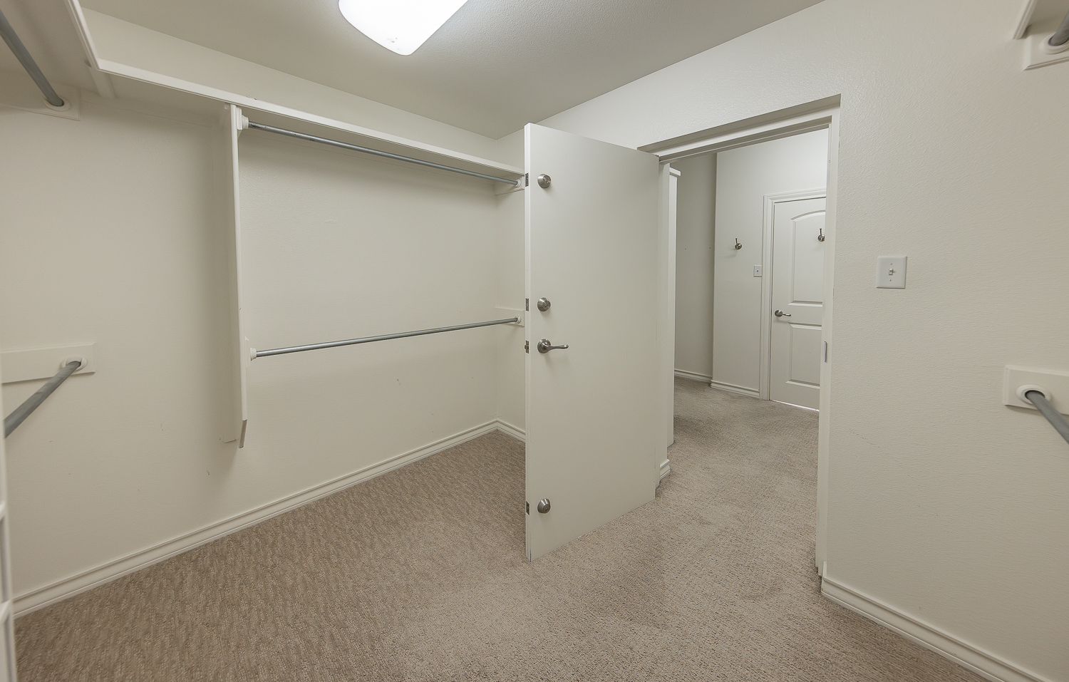 Lubbock, Texas, 79423, United States, 4 Bedrooms Bedrooms, ,3 BathroomsBathrooms,Residential,For Sale,1859546