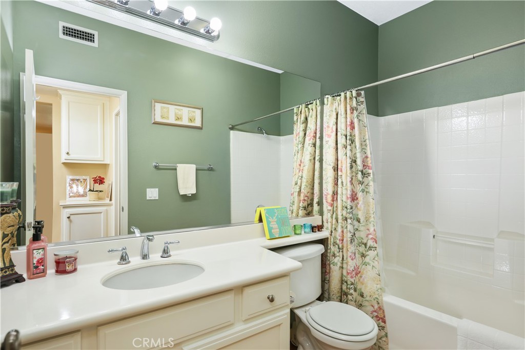 Irvine, California, 92602, United States, 3 Bedrooms Bedrooms, ,2 BathroomsBathrooms,Residential,For Sale,1992045