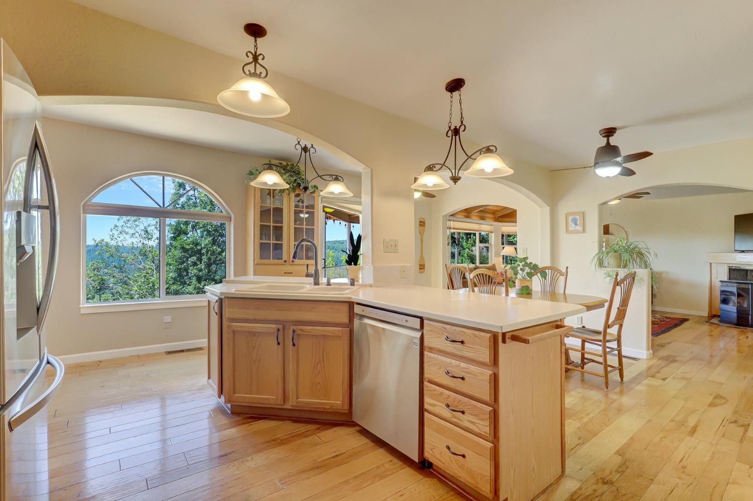 Grass Valley, California, 95945, United States, 3 Bedrooms Bedrooms, ,2 BathroomsBathrooms,Residential,For Sale,1917189