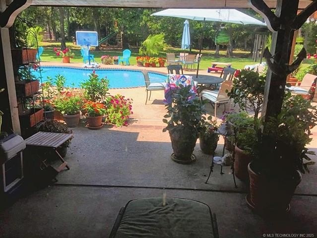 Tahlequah, Oklahoma, 74464, United States, 4 Bedrooms Bedrooms, ,4 BathroomsBathrooms,Residential,For Sale,1975818