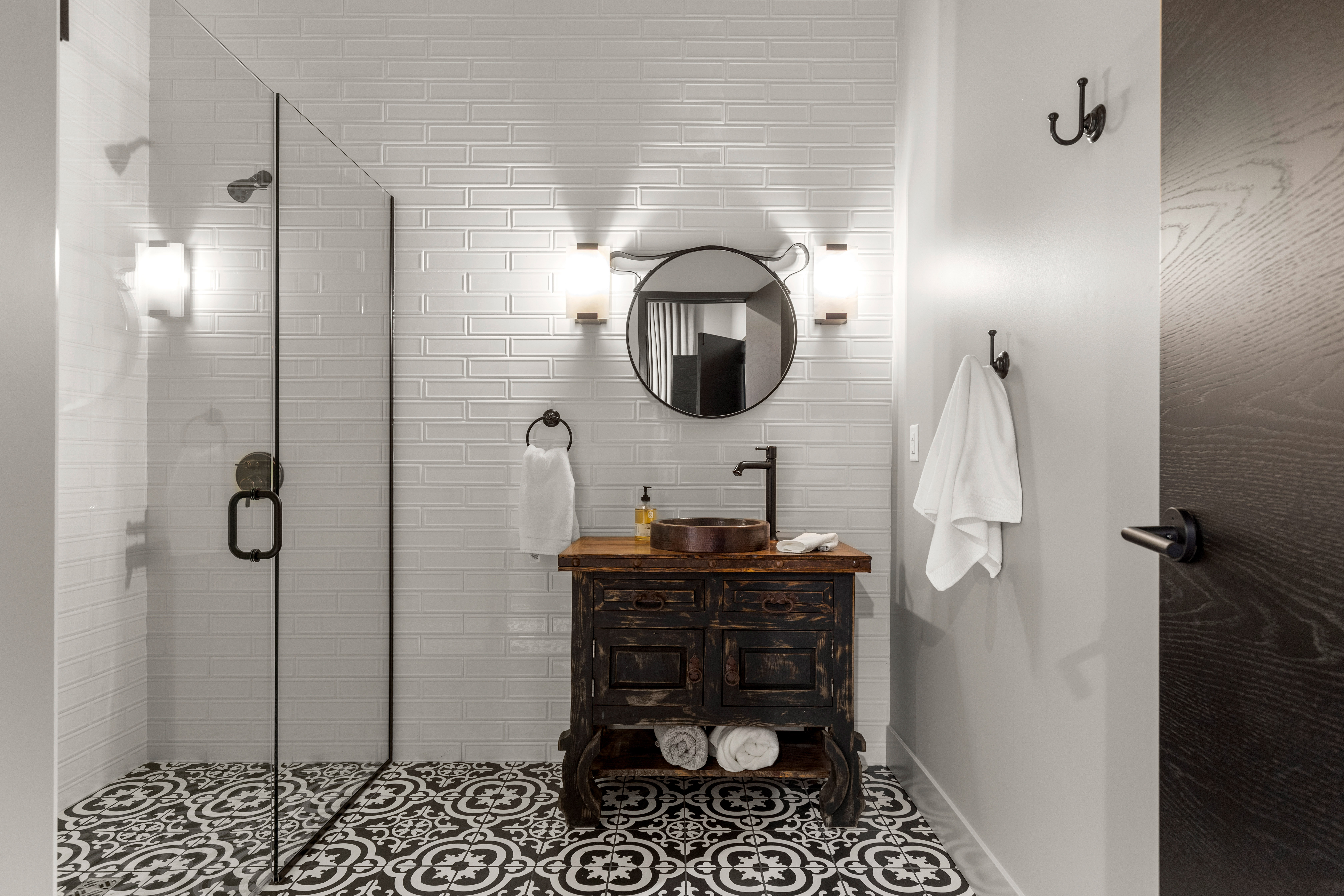  Discover this stunning & highly desirable property in the heart of the CWE - 物件實景