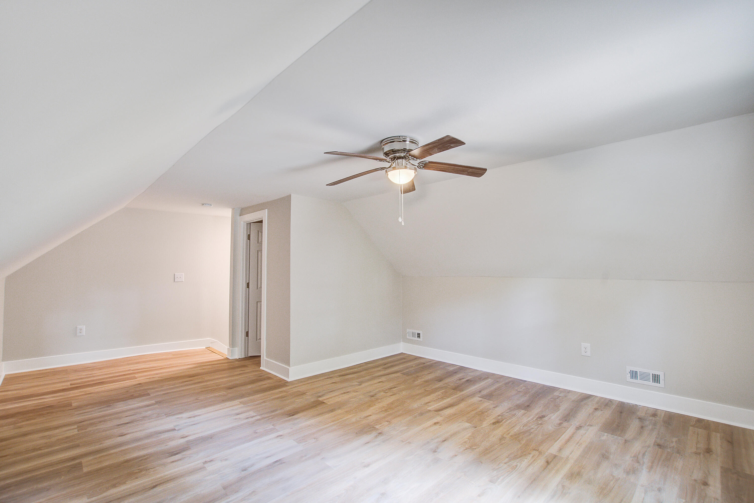 Summerville, South Carolina, 29485, United States, 6 Bedrooms Bedrooms, ,3 BathroomsBathrooms,Residential,For Sale,1950313