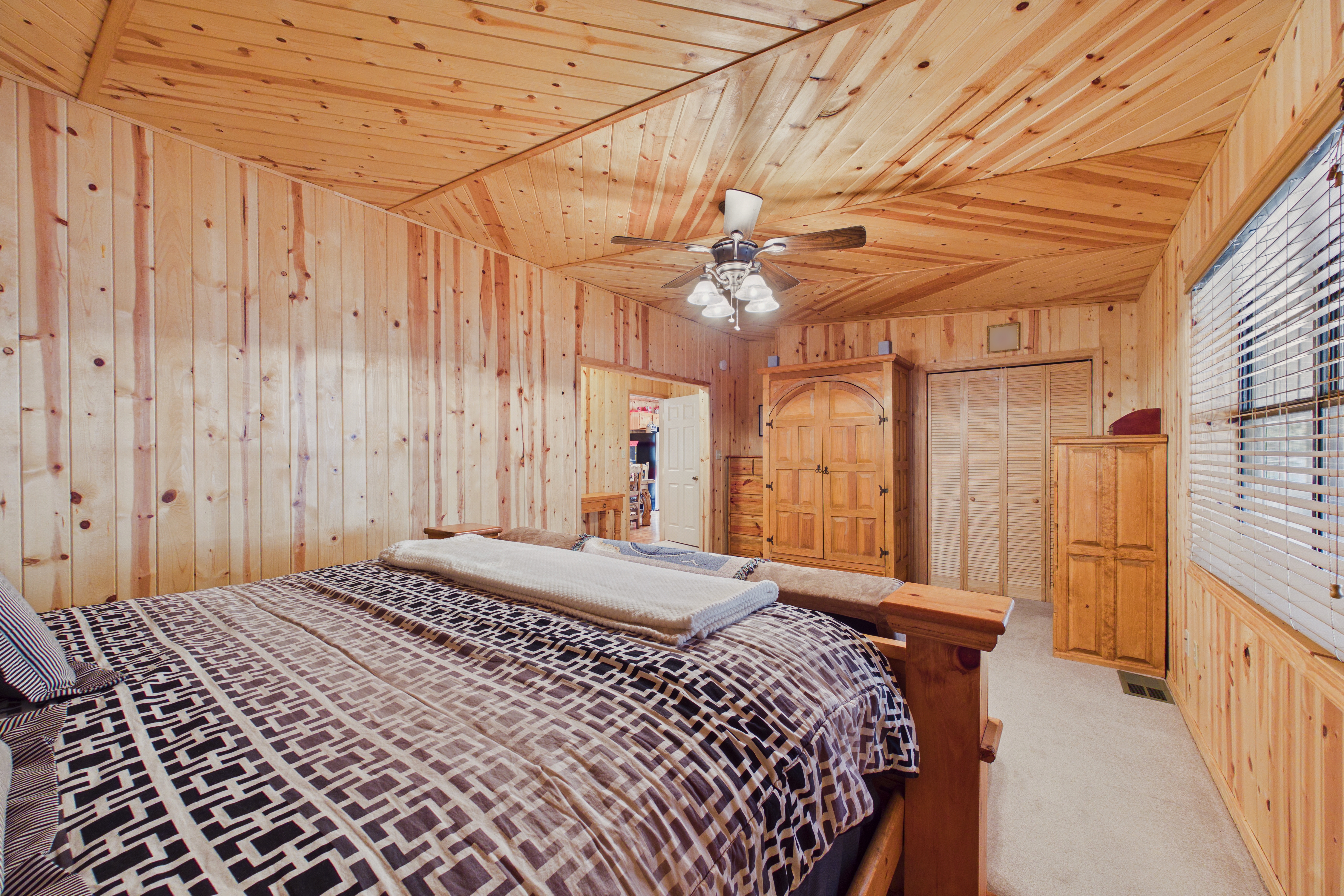 Alto, New Mexico, 88312, United States, 3 Bedrooms Bedrooms, ,2 BathroomsBathrooms,Residential,For Sale,2044418