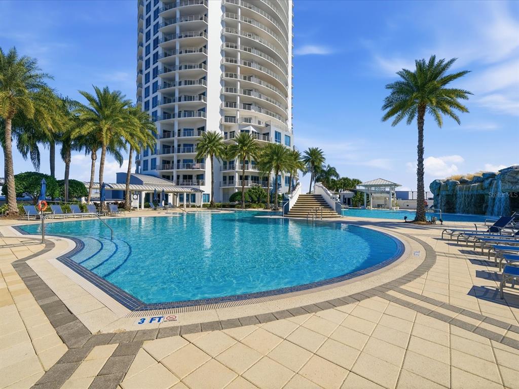 Tampa, Florida, 33602, United States, 2 Bedrooms Bedrooms, ,3 BathroomsBathrooms,Residential,For Sale,2003019