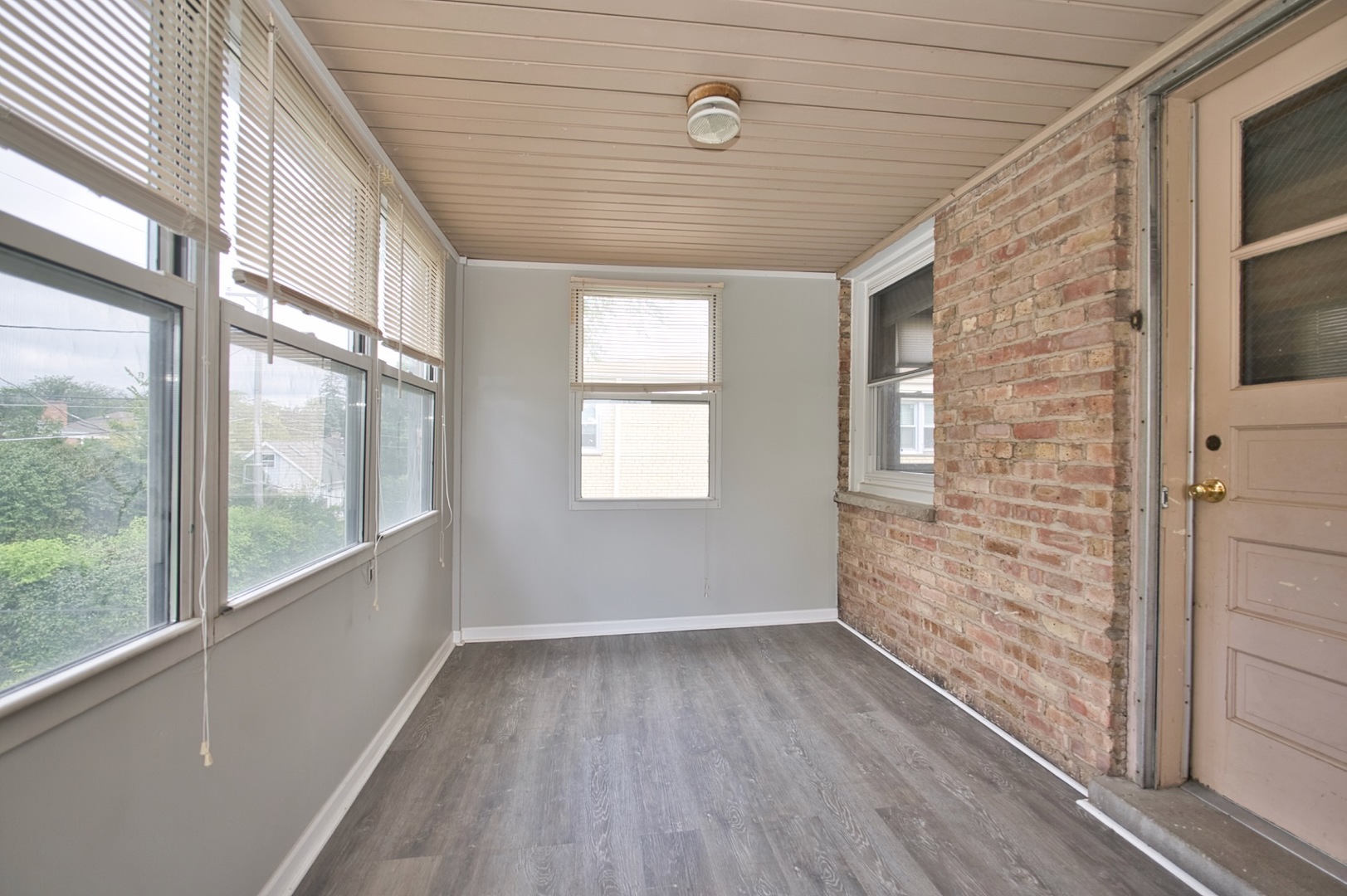 Lincolnwood, Illinois, 60712, United States, 8 Bedrooms Bedrooms, ,Residential,For Sale,1984264