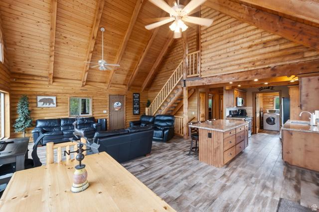 Heber City, Utah, 84032, United States, 3 Bedrooms Bedrooms, ,2 BathroomsBathrooms,Residential,For Sale,2048724