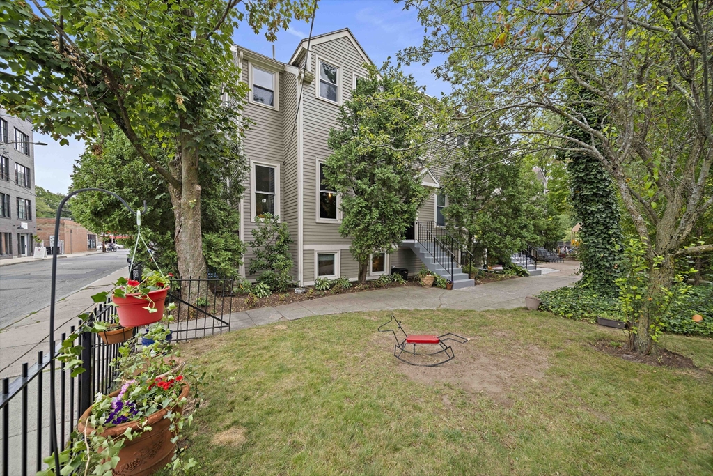 Boston, Massachusetts, 02130, United States, 4 Bedrooms Bedrooms, ,3 BathroomsBathrooms,Residential,For Sale,1925445
