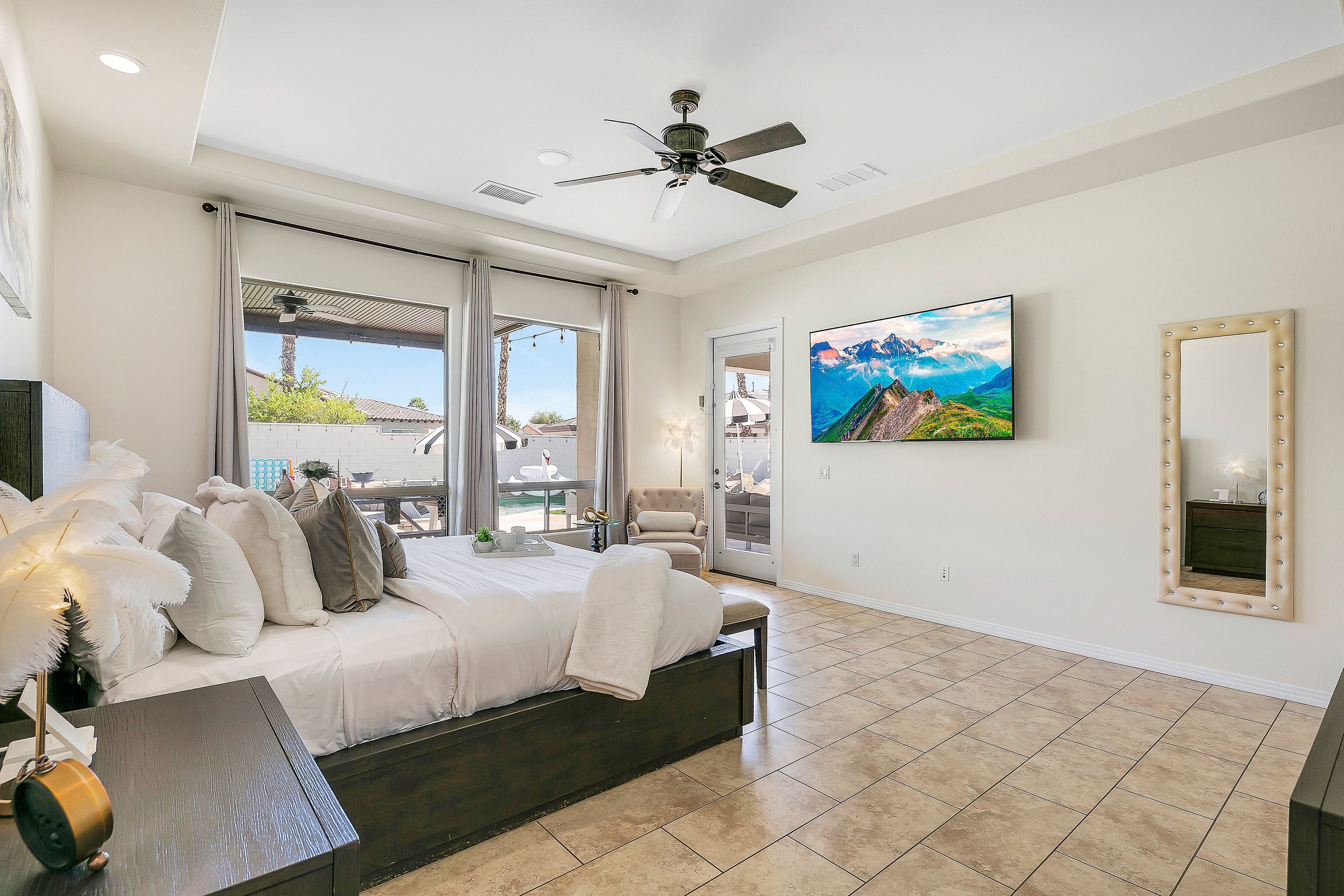  where  luxury meets leverage: own the ultimate income producing retreat - 物件實景