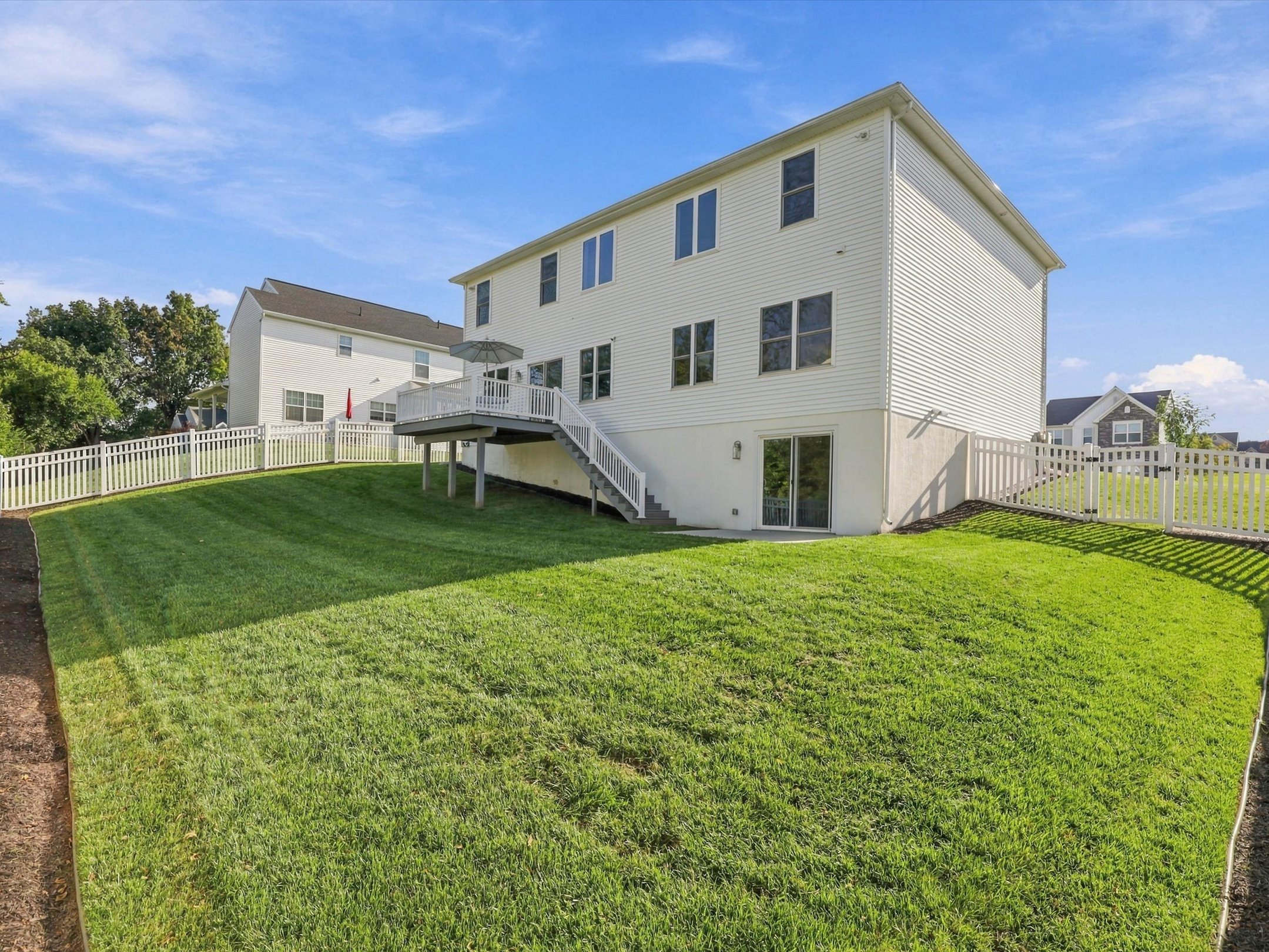  4 Rein Dr, Stevens, PA 17578 - 物件實景
