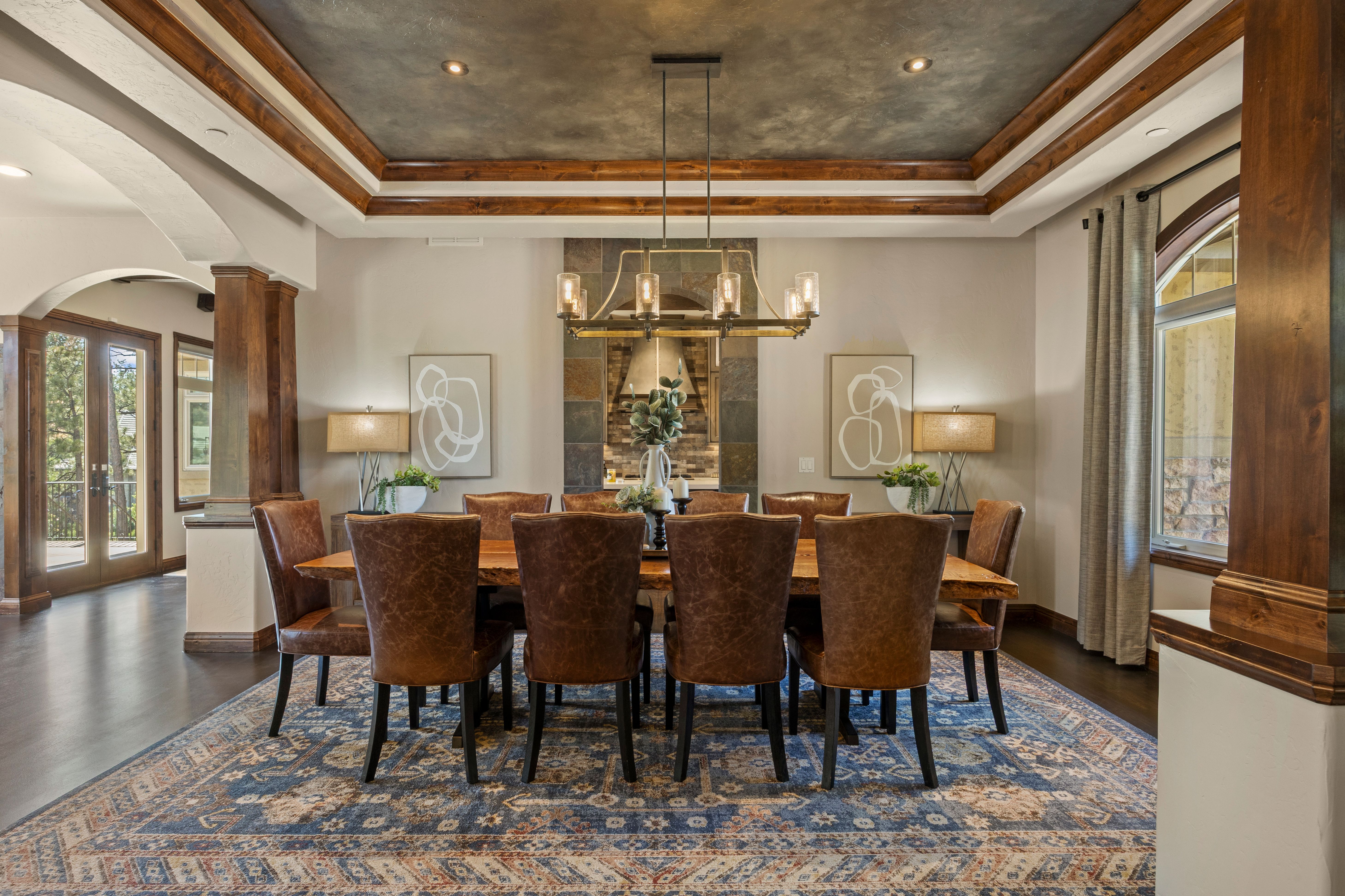  Spectacular custom ranch with a walk-out finished basement - 物件實景