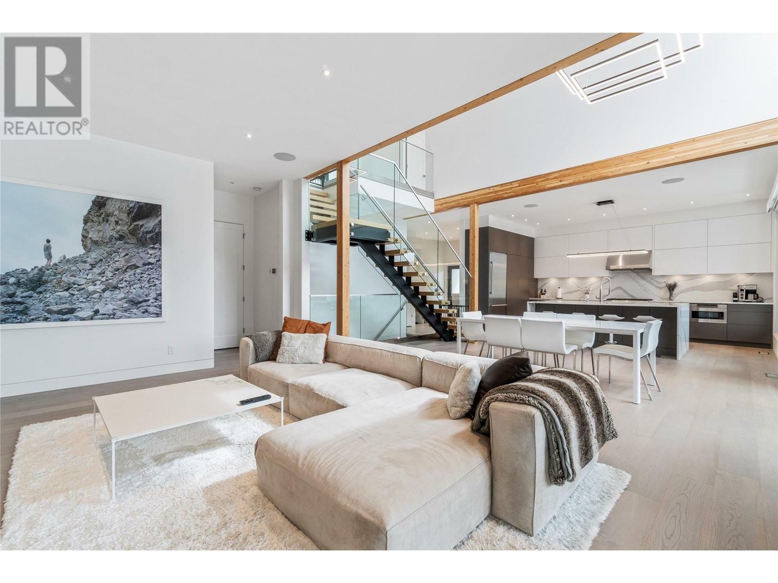 ANGLEMONT, British Columbia, V0E 1M8, CA, 5 Bedrooms Bedrooms, ,3 BathroomsBathrooms,Residential,For Sale,1836909
