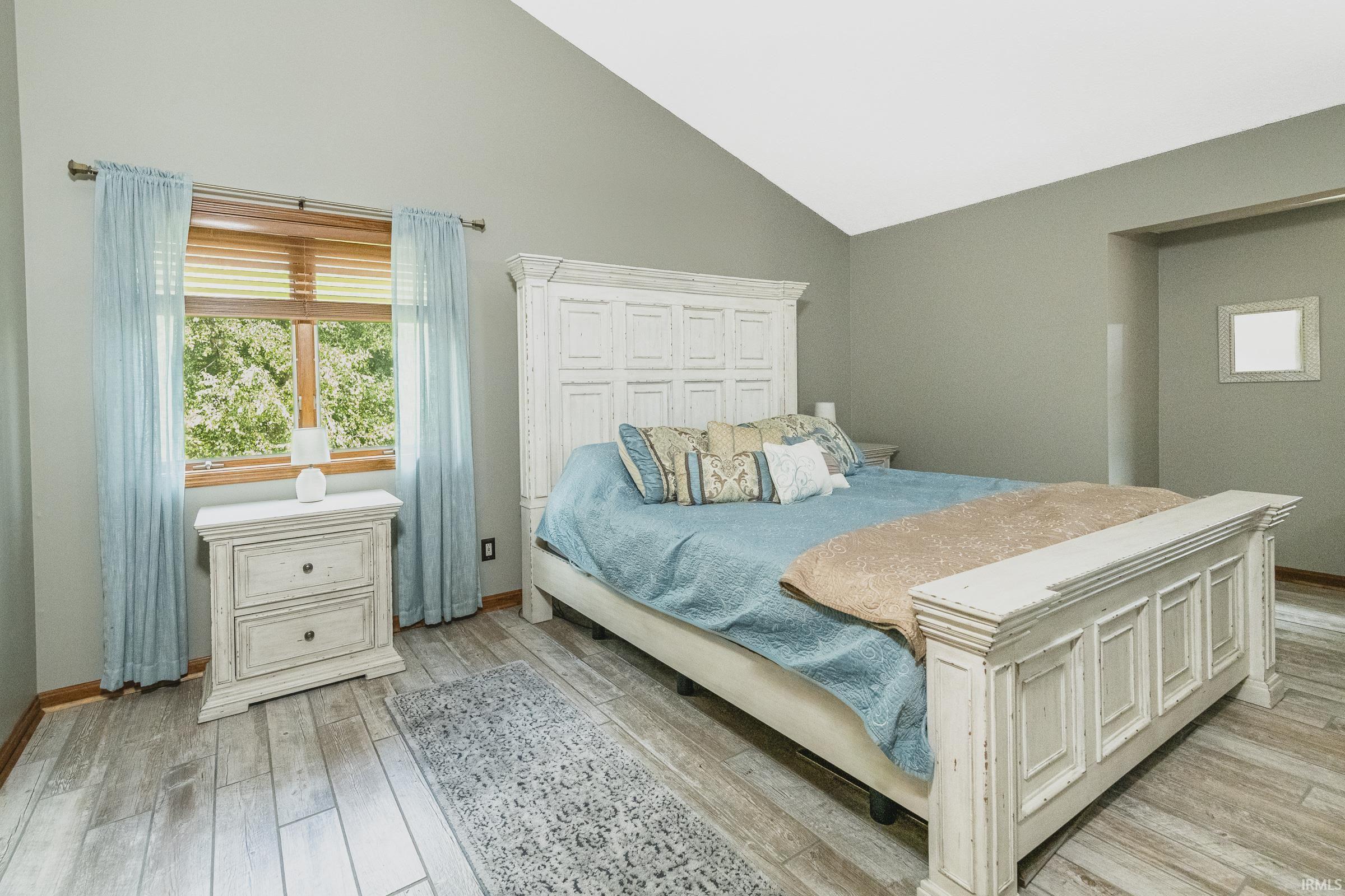 Bloomington, Indiana, 47404, United States, 4 Bedrooms Bedrooms, ,6 BathroomsBathrooms,Residential,For Sale,2005085