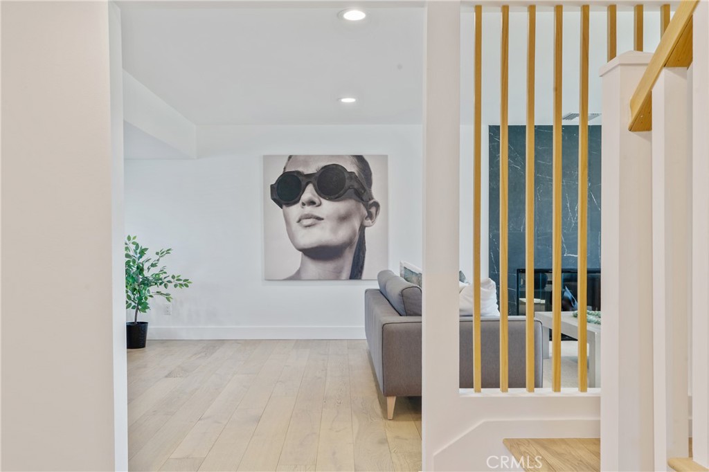 Woodland Hills, California, 91367, United States, 5 Bedrooms Bedrooms, ,4 BathroomsBathrooms,Residential,For Sale,2003511