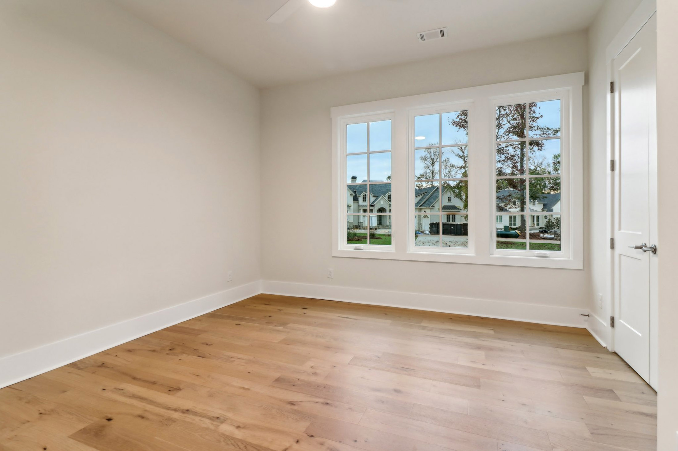  Stunning New Home by Green Park Homes in Sought-after Cuscowilla Community - 物件實景
