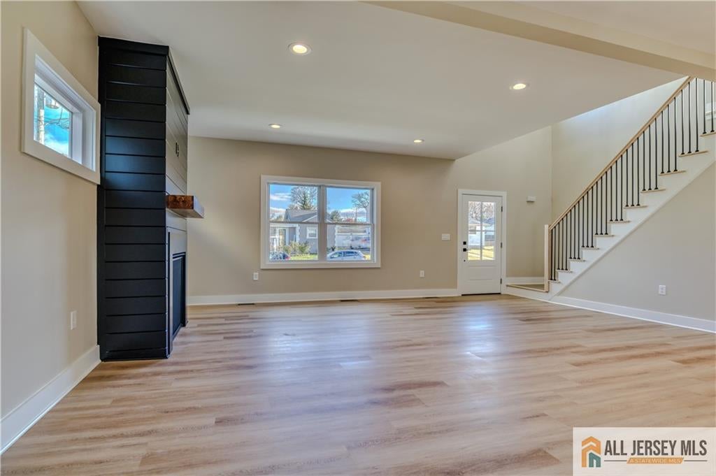 South River, New Jersey, 08882, United States, 5 Bedrooms Bedrooms, ,4 BathroomsBathrooms,Residential,For Sale,1995438