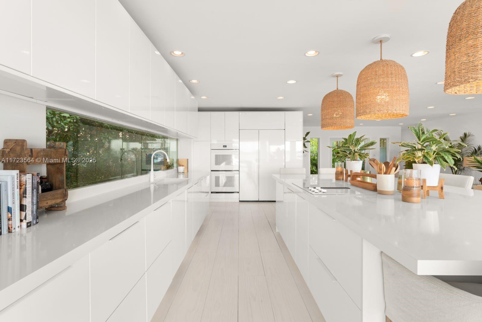 Miami Beach, Florida, 33141, United States, 4 Bedrooms Bedrooms, ,4 BathroomsBathrooms,Residential,For Sale,1688608