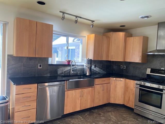 Highland, Michigan, 48356, United States, 4 Bedrooms Bedrooms, ,4 BathroomsBathrooms,Residential,For Sale,1994740