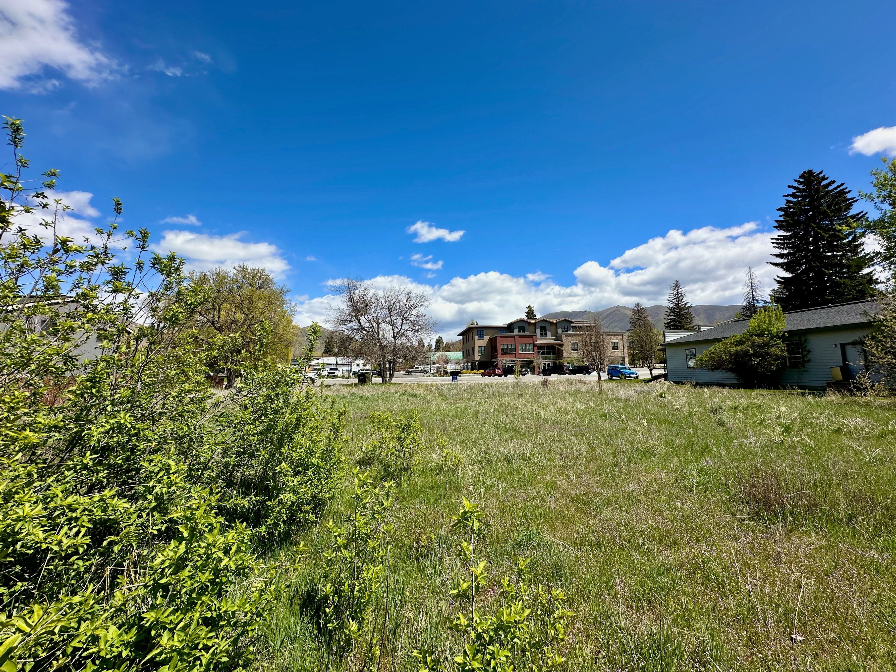  Rare Multi-Parcel Offering in the Heart of Hailey - 物件實景