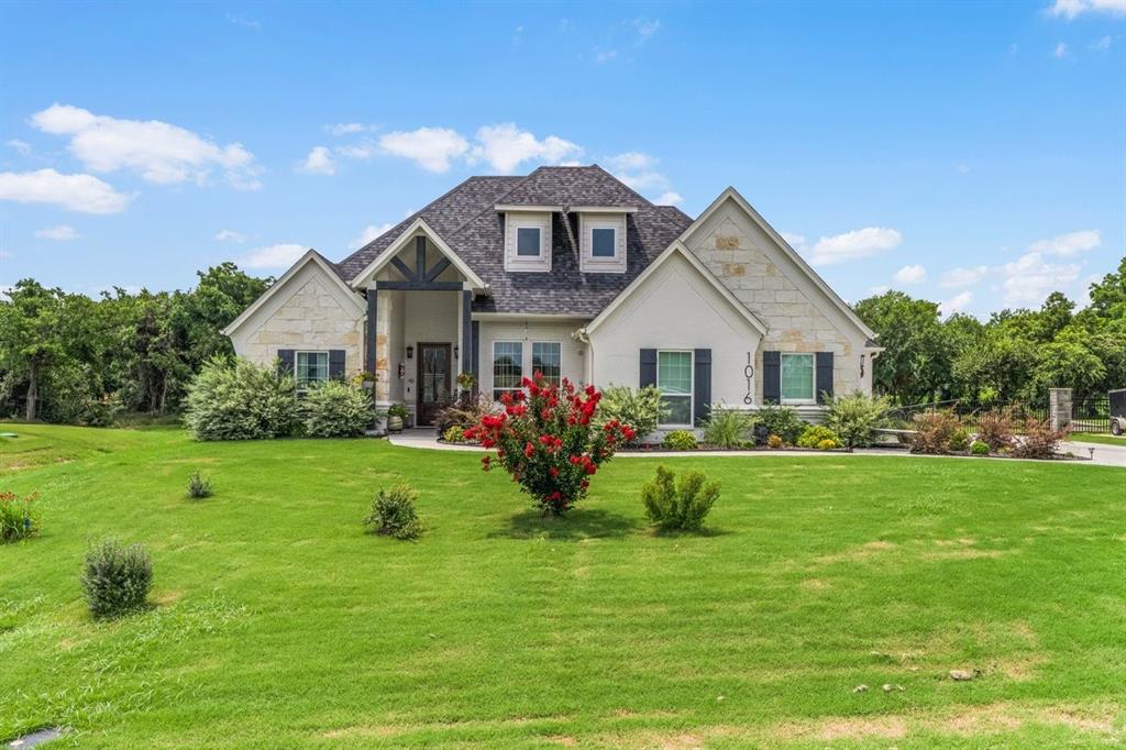 Springtown, Texas, 76082, United States, 3 Bedrooms Bedrooms, ,2 BathroomsBathrooms,Residential,For Sale,1943029