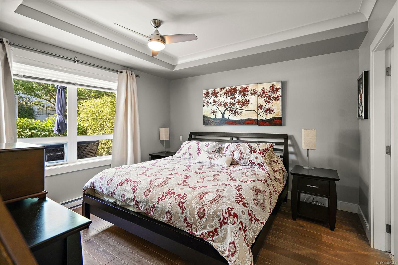 VICTORIA, British Columbia, V8V 1R5, CA, 2 Bedrooms Bedrooms, ,Residential,For Sale,1885284