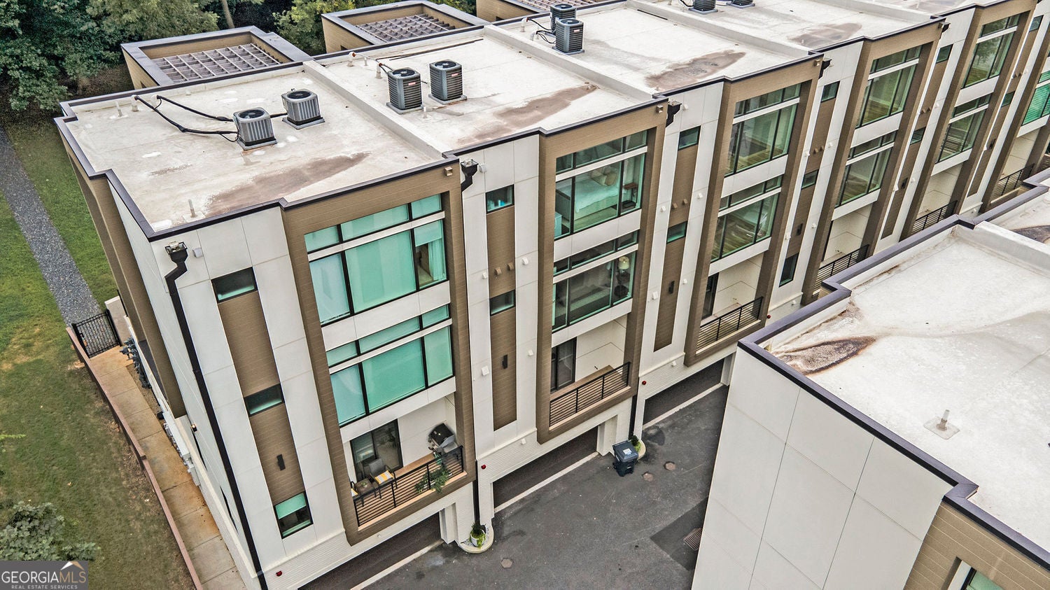 Atlanta, Georgia, 30307, United States, 4 Bedrooms Bedrooms, ,5 BathroomsBathrooms,Residential,For Sale,1997866