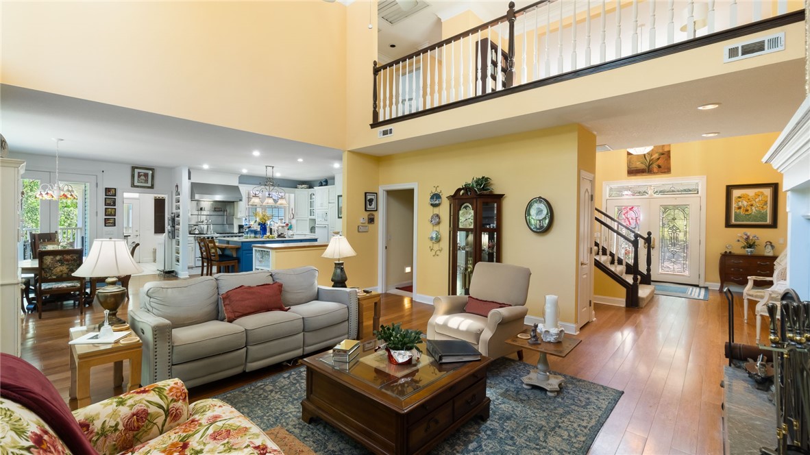 Rogers, Arkansas, 72756, United States, 5 Bedrooms Bedrooms, ,7 BathroomsBathrooms,Residential,For Sale,1846782