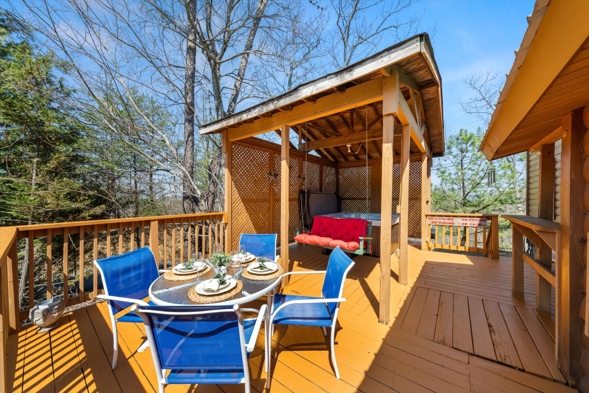 Sevierville, Tennessee, 37876, United States, 3 Bedrooms Bedrooms, ,2 BathroomsBathrooms,Residential,For Sale,1922805