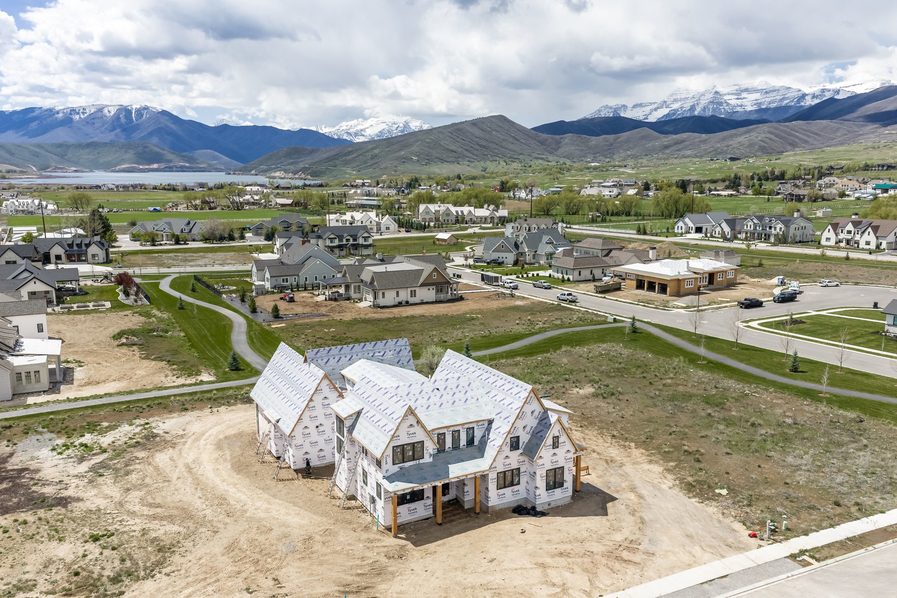  Thoughtfully Designed Home in the Heart of Midway with Mountain Views - 物件實景