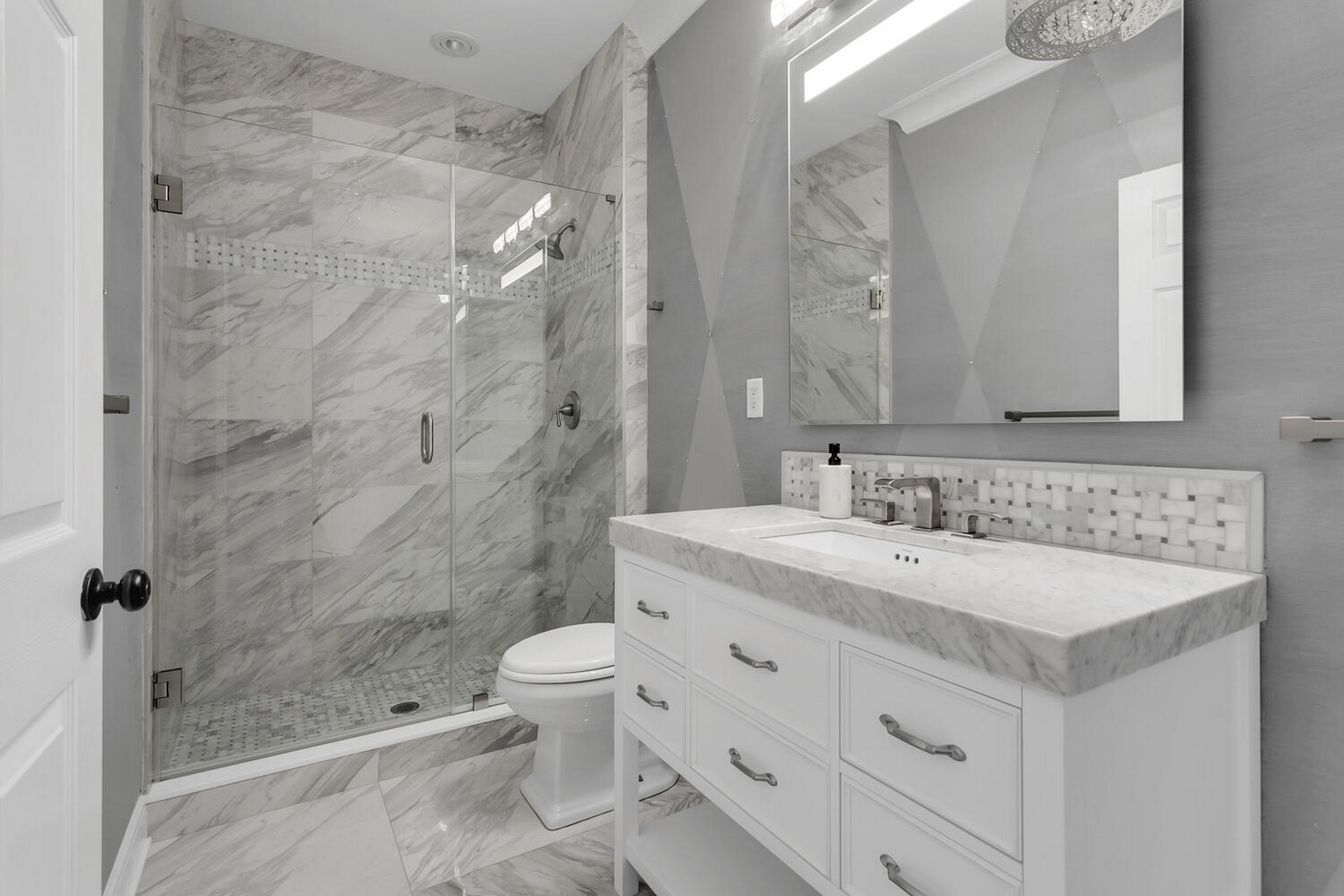  3 Bretwood Dr N - 物件實景