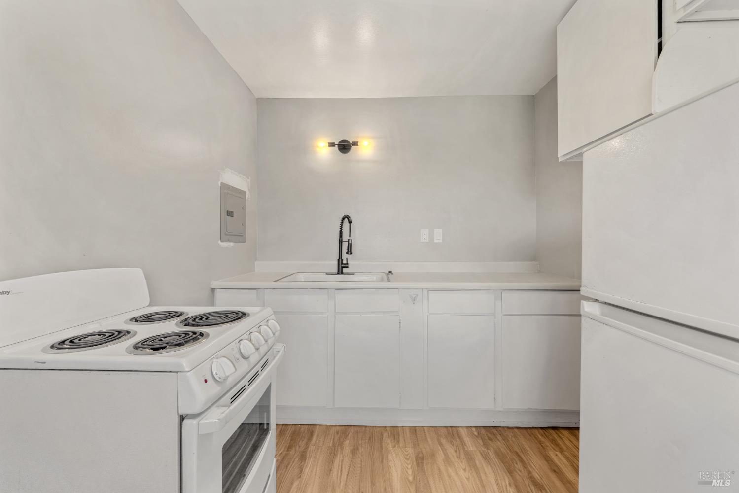 Point Reyes Station, California, 94956, United States, 3 Bedrooms Bedrooms, ,3 BathroomsBathrooms,Residential,For Sale,2002931