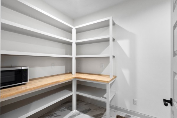 Cumberland Furnace, Tennessee, 37051, United States, 4 Bedrooms Bedrooms, ,3 BathroomsBathrooms,Residential,For Sale,2006360