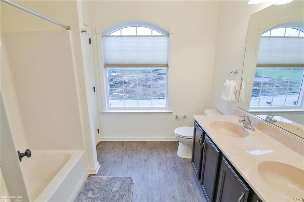 6859 Gwenmawr RD, East Allen Twp, Pennsylvania, 18017, United States, 4 Bedrooms Bedrooms, ,3 BathroomsBathrooms,Residential,For Sale,6859 Gwenmawr RD,1629068