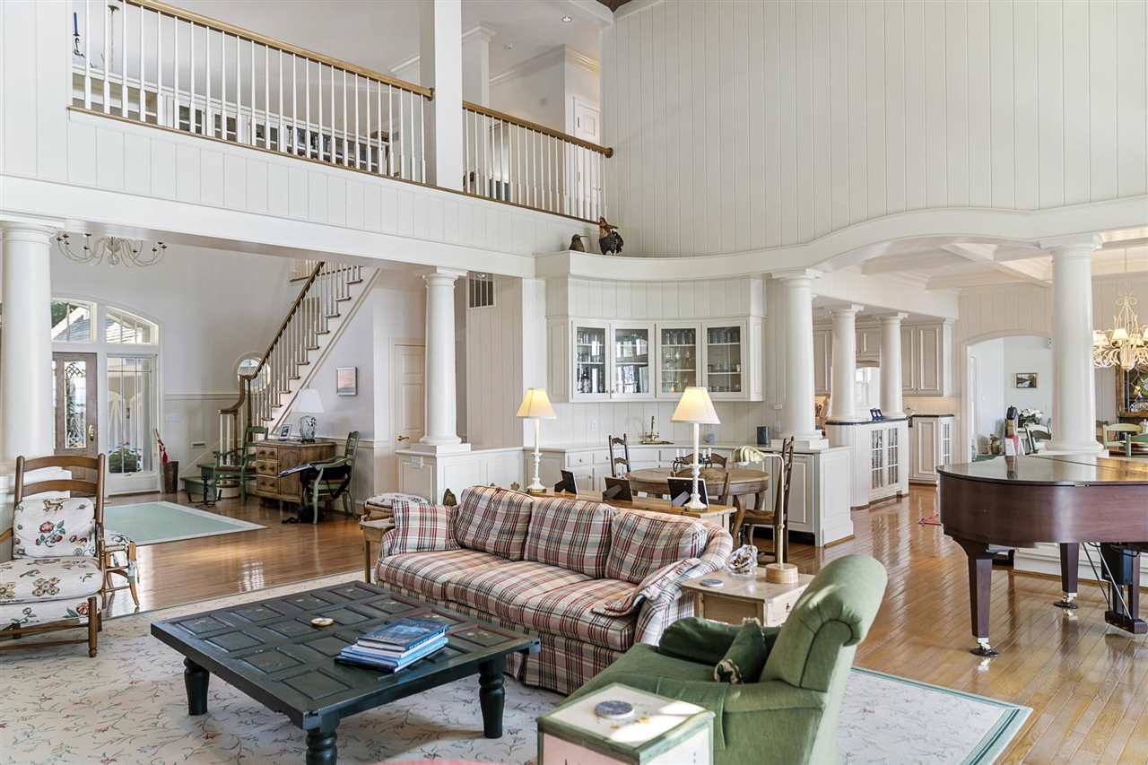 Harbor Springs, Michigan, 49740, United States, 7 Bedrooms Bedrooms, ,8 BathroomsBathrooms,Residential,For Sale,2000419