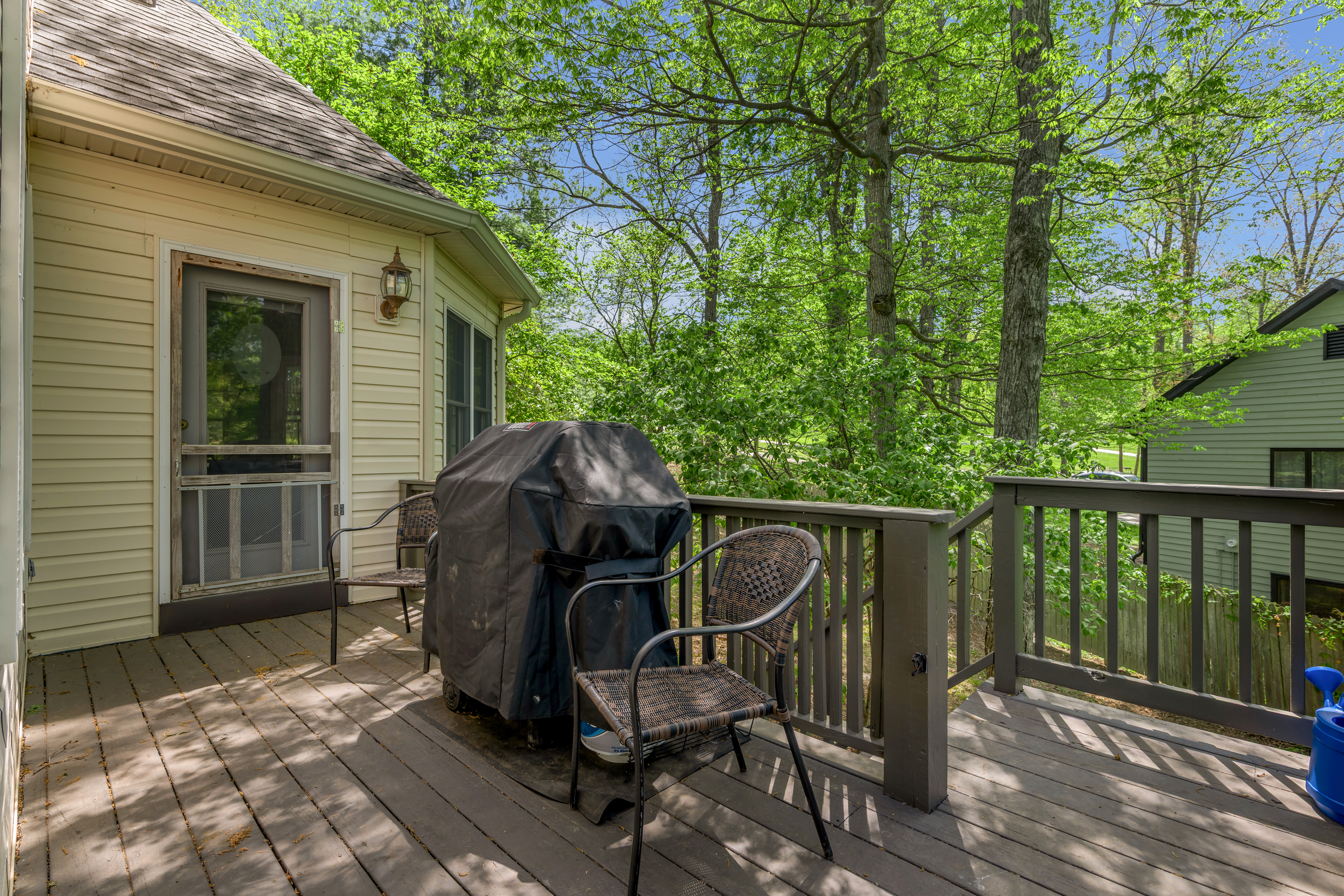  186 Hunter Drive - 物件實景