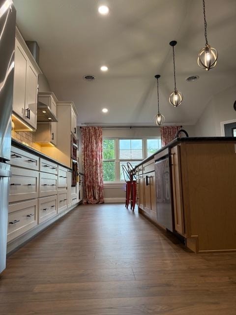 Richmond, Indiana, 47374, United States, 4 Bedrooms Bedrooms, ,3 BathroomsBathrooms,Residential,For Sale,1891484