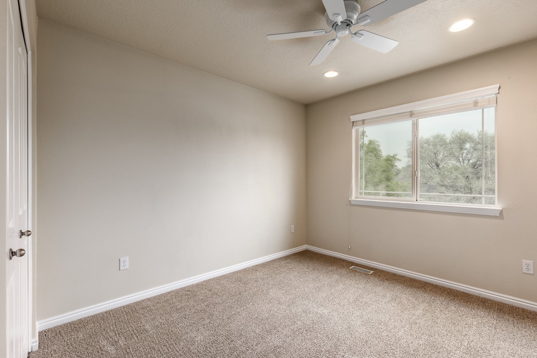  Backyard Oasis with Views and Trail Access in North Salt Lake - 物件實景