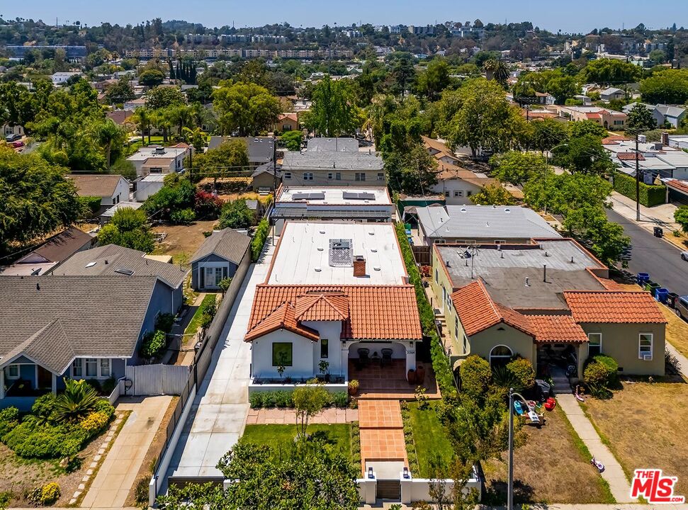 Los Angeles, California, 90039, United States, 4 Bedrooms Bedrooms, ,5 BathroomsBathrooms,Residential,For Sale,1940918