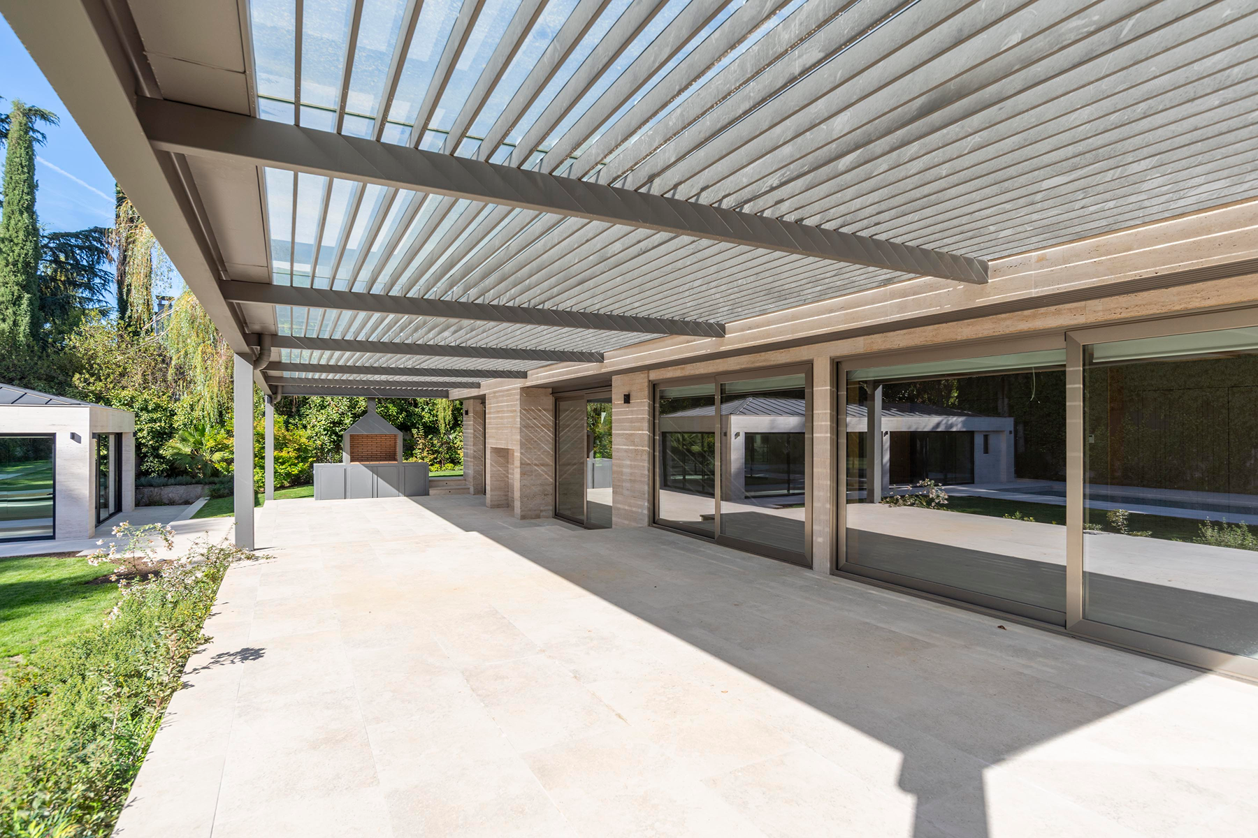  Contemporary villa with exceptional privacy in La Moraleja - 物件實景