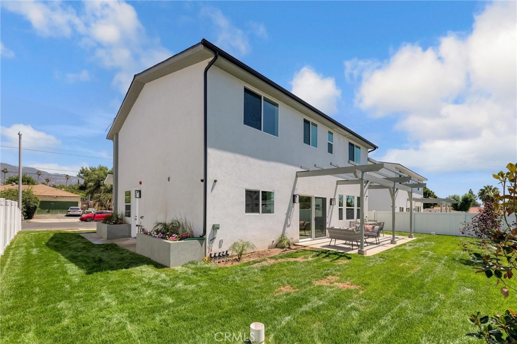 Sylmar, California, 91342, United States, 5 Bedrooms Bedrooms, ,3 BathroomsBathrooms,Residential,For Sale,1928478