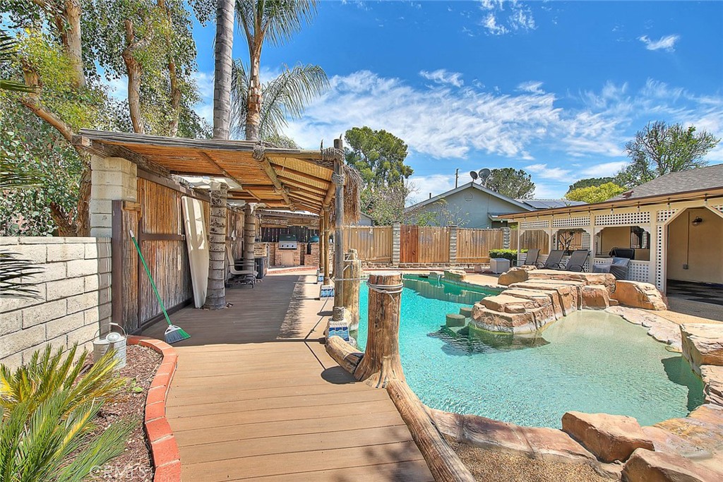 Loma Linda, California, 92354, United States, 4 Bedrooms Bedrooms, ,2 BathroomsBathrooms,Residential,For Sale,2007501