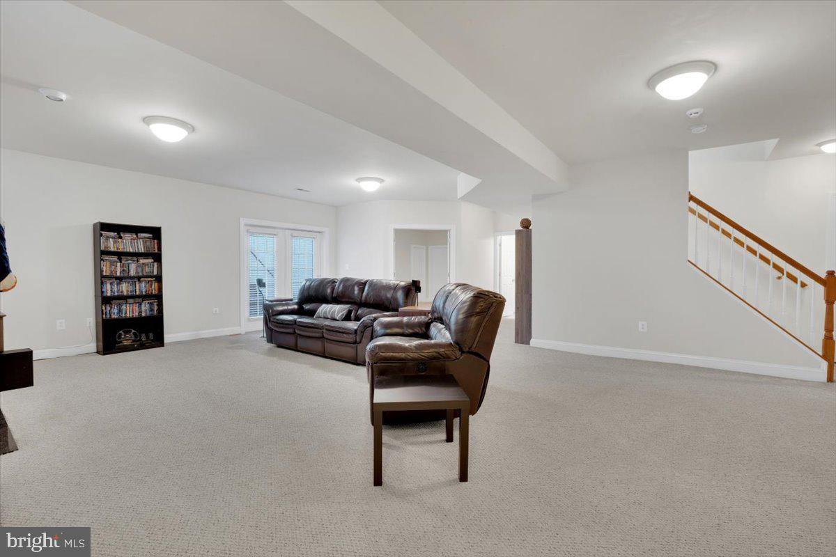 Hamilton, Virginia, 20158, United States, 4 Bedrooms Bedrooms, ,5 BathroomsBathrooms,Residential,For Sale,1987096