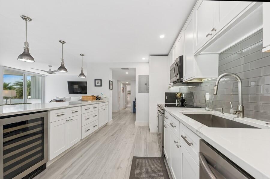 Delray Beach, Florida, 33483, United States, 2 Bedrooms Bedrooms, ,2 BathroomsBathrooms,Residential,For Sale,1731668