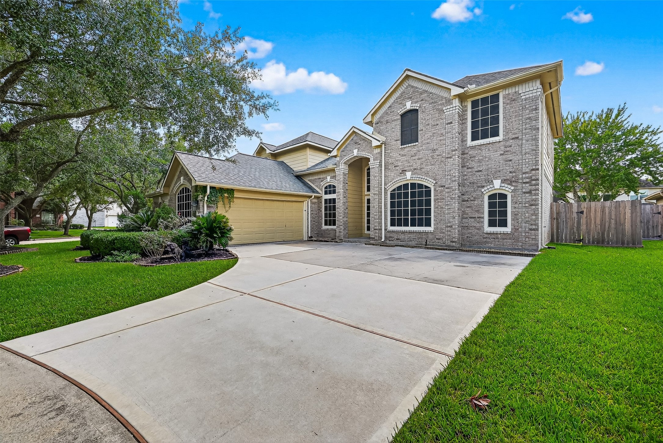 Plato Park Dr, Sugar Land, TX 77479