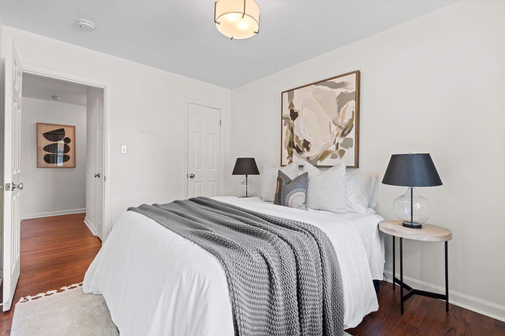  Welcome to this charming, recently remodeled home in Mayfair neighborhood - 物件實景
