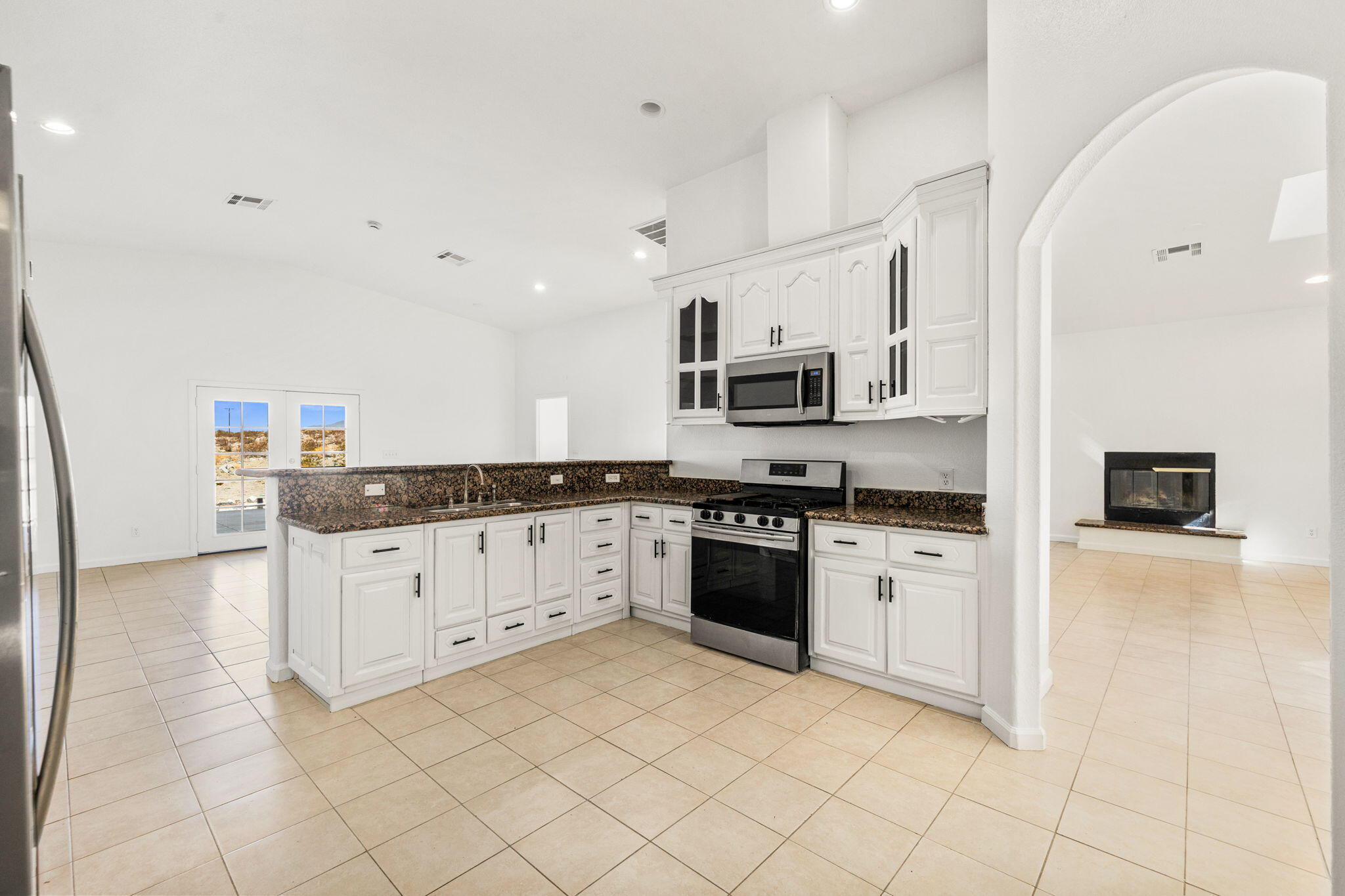 Desert Hot Springs, California, 92241, United States, 4 Bedrooms Bedrooms, ,3 BathroomsBathrooms,Residential,For Sale,1987511