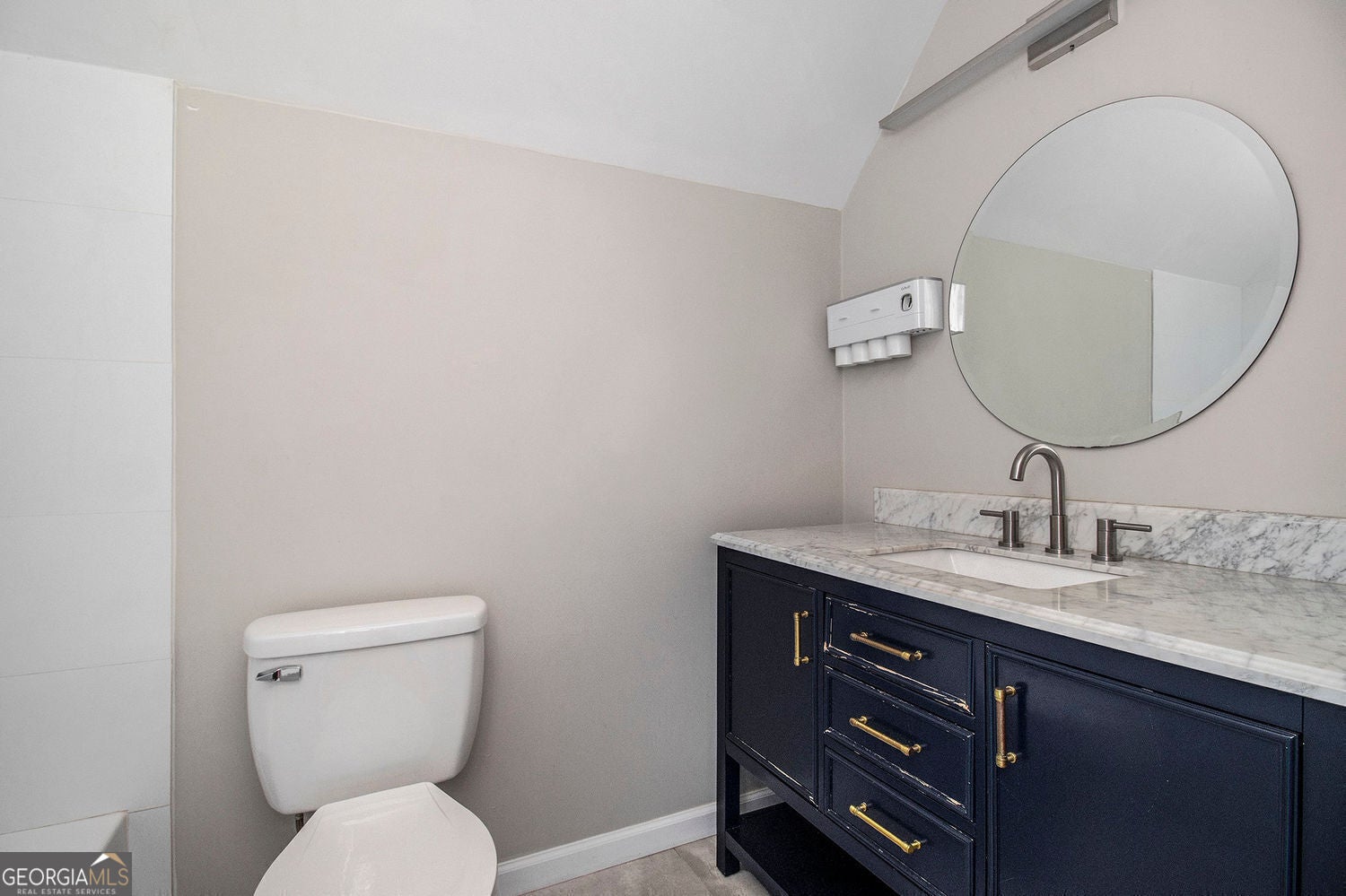 Johns Creek, Georgia, 30005, United States, 7 Bedrooms Bedrooms, ,5 BathroomsBathrooms,Residential,For Sale,1951994