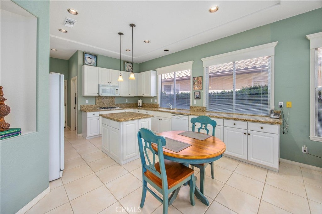 Banning, California, 92220, United States, 2 Bedrooms Bedrooms, ,3 BathroomsBathrooms,Residential,For Sale,1975532